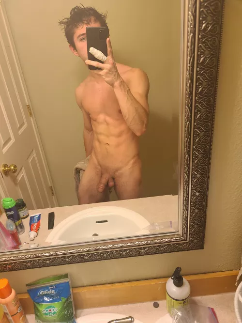 Making progress on my abs! 8 pack coming soon 👀 by whtvritsathrowaway