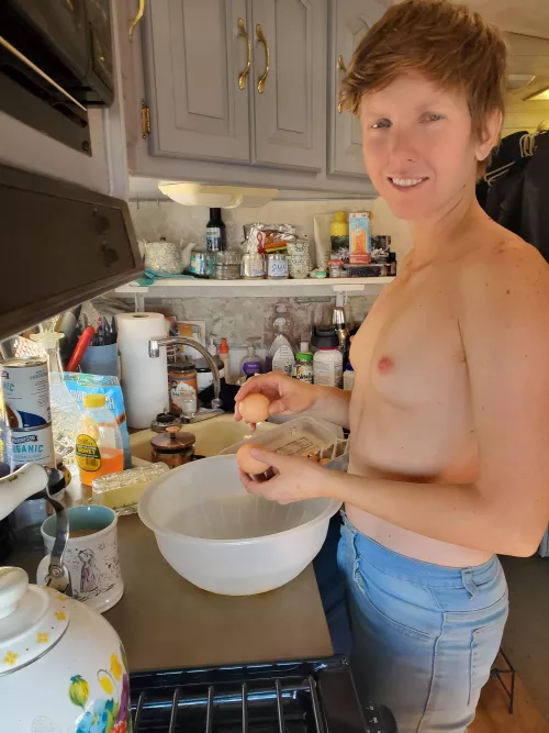 Making some delicious German pancakes 🥞 by Calvin_Kink