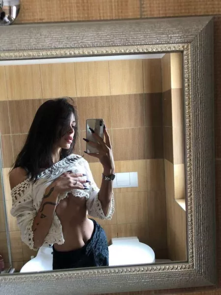 Making you horny and making you smile are my two favorite things by mercedeshill