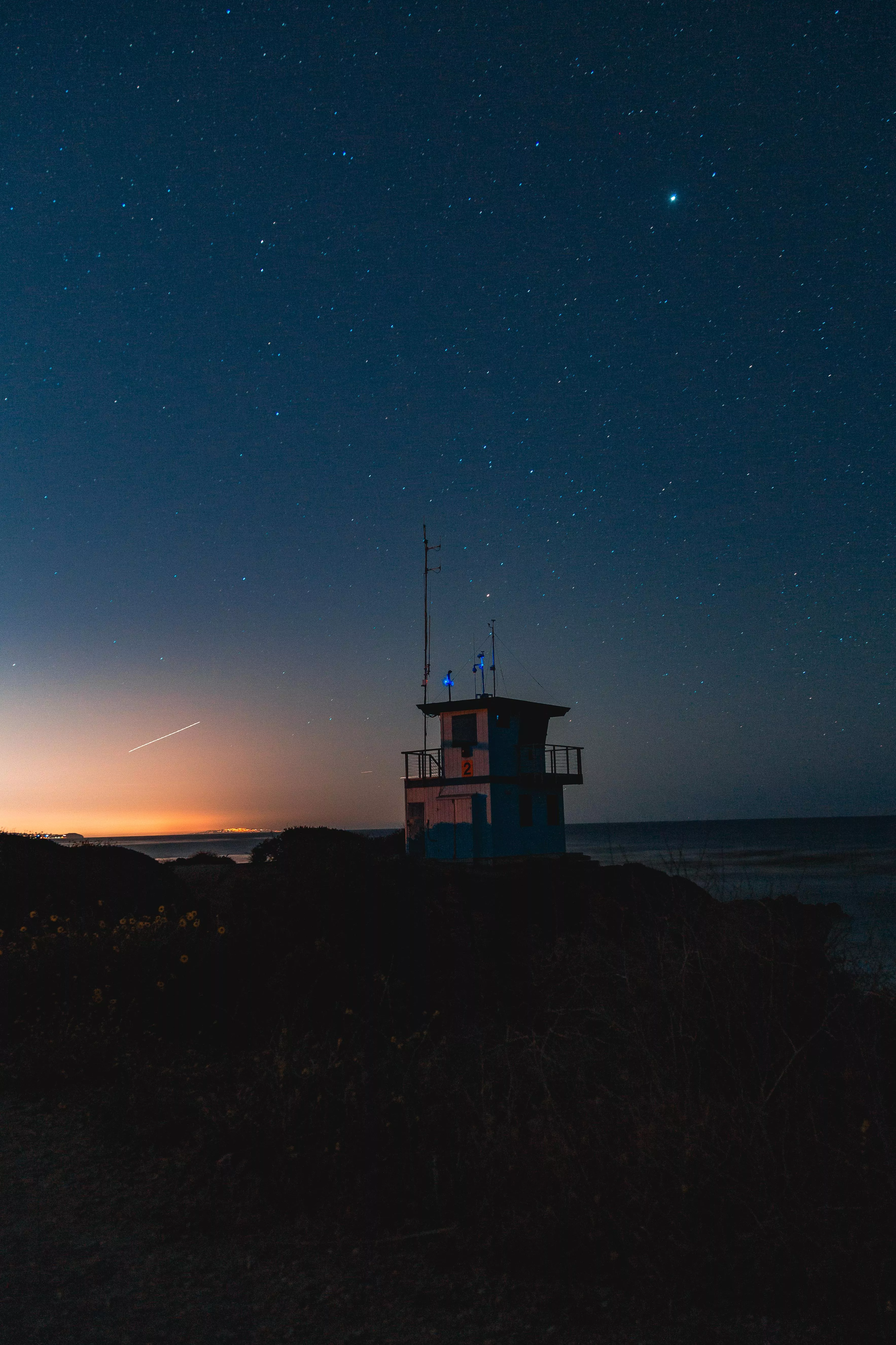 Malibu Beach at night [OC] posted by Rowbuttt