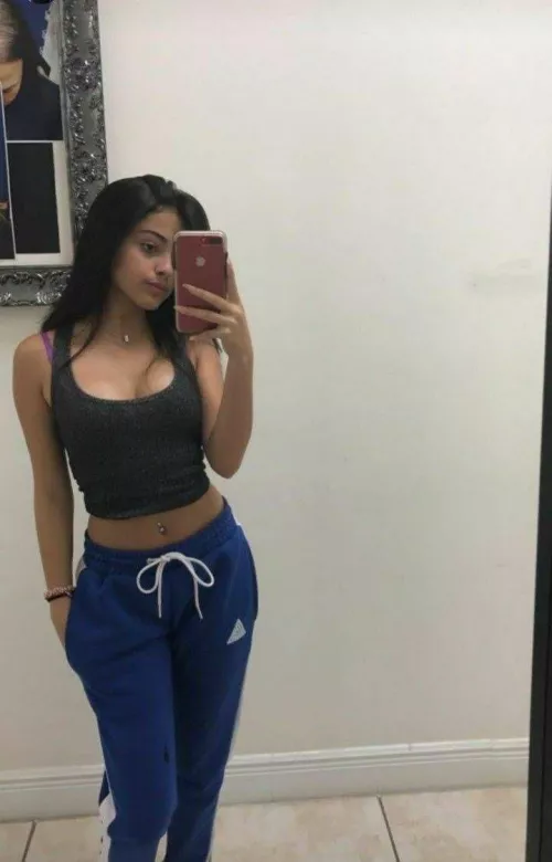 Malu Trevejo by holymolyganggang