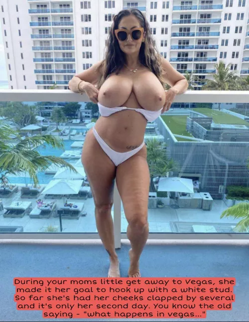 Mamacitas Vegas Vacation 🇲🇽. by MyVeryDeepThoughts