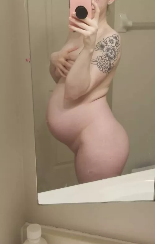 Man I miss my bump... The curves it gaveee me by bby_giiirll