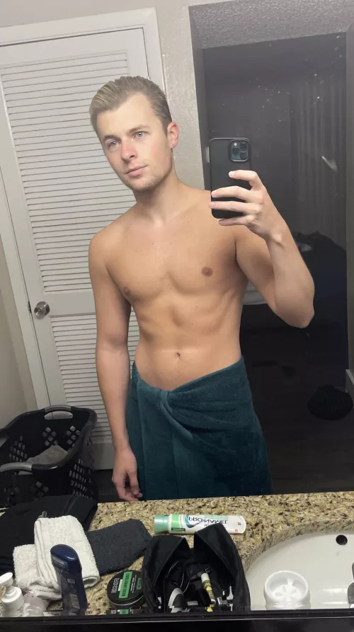 Managed to drop my body fat to 16% feeling a little more proud by Brittleskittles7