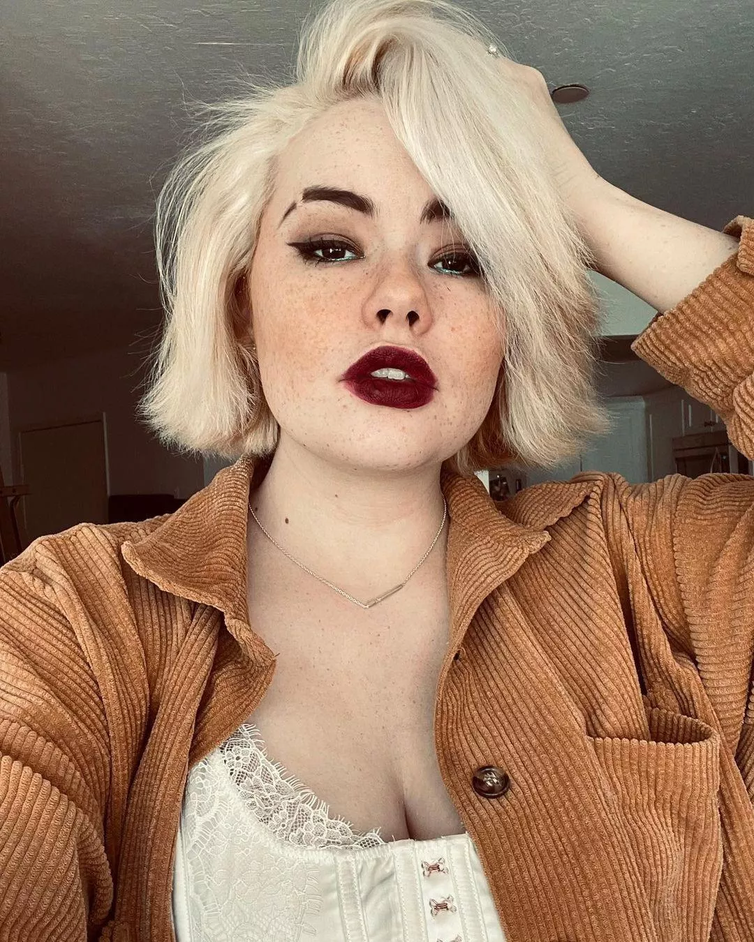 Manic Panic posted by FuzzyOtter477