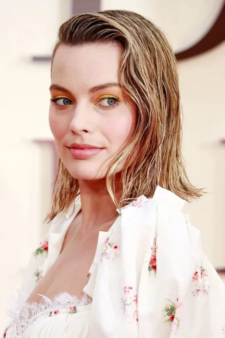 Margot Robbie by awakenedSky