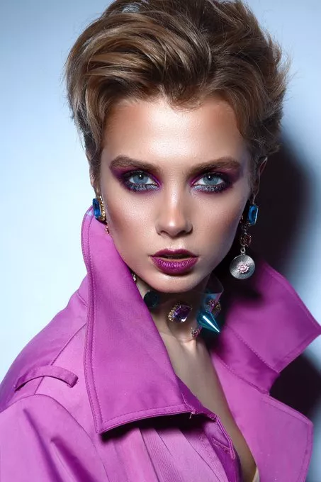 Marta Gromova posted by throwawaycatallus