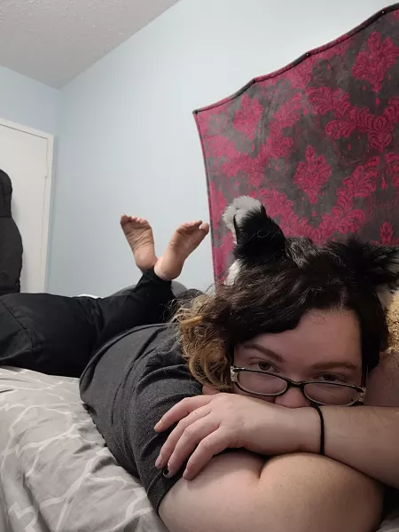 Massage my soles with your tongue and I'll massage your bone with mine by monstrous_cutie