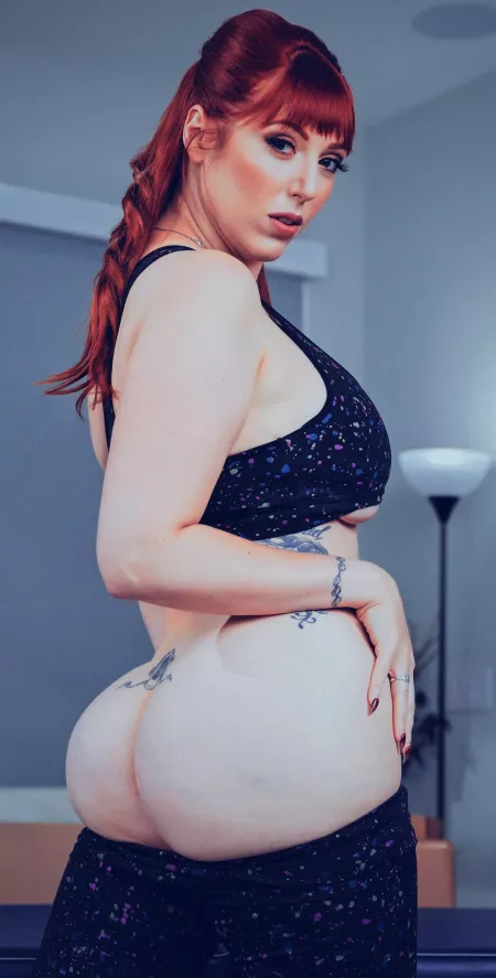 Massive ass 🍆💦🍑 by jacktranct