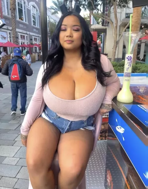 massive by Here4Titties101