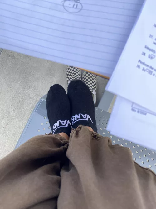 Math homework , a cold feet . by Oogyyyy