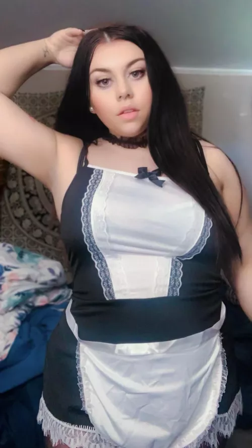 May I be of service? 🧹🖤 by Caitlinalyssam