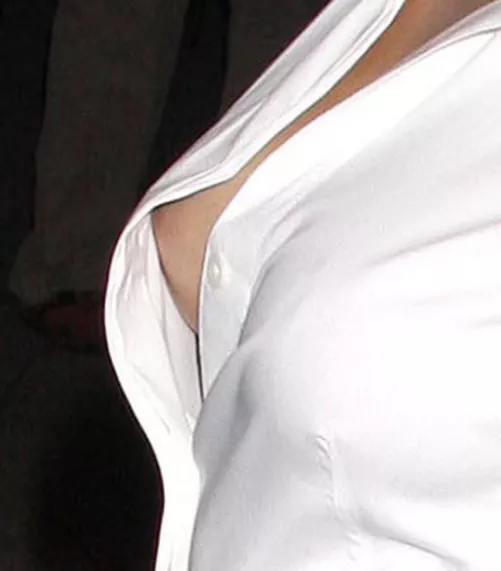 May I have your attention? 😛 by Karen2000Ka