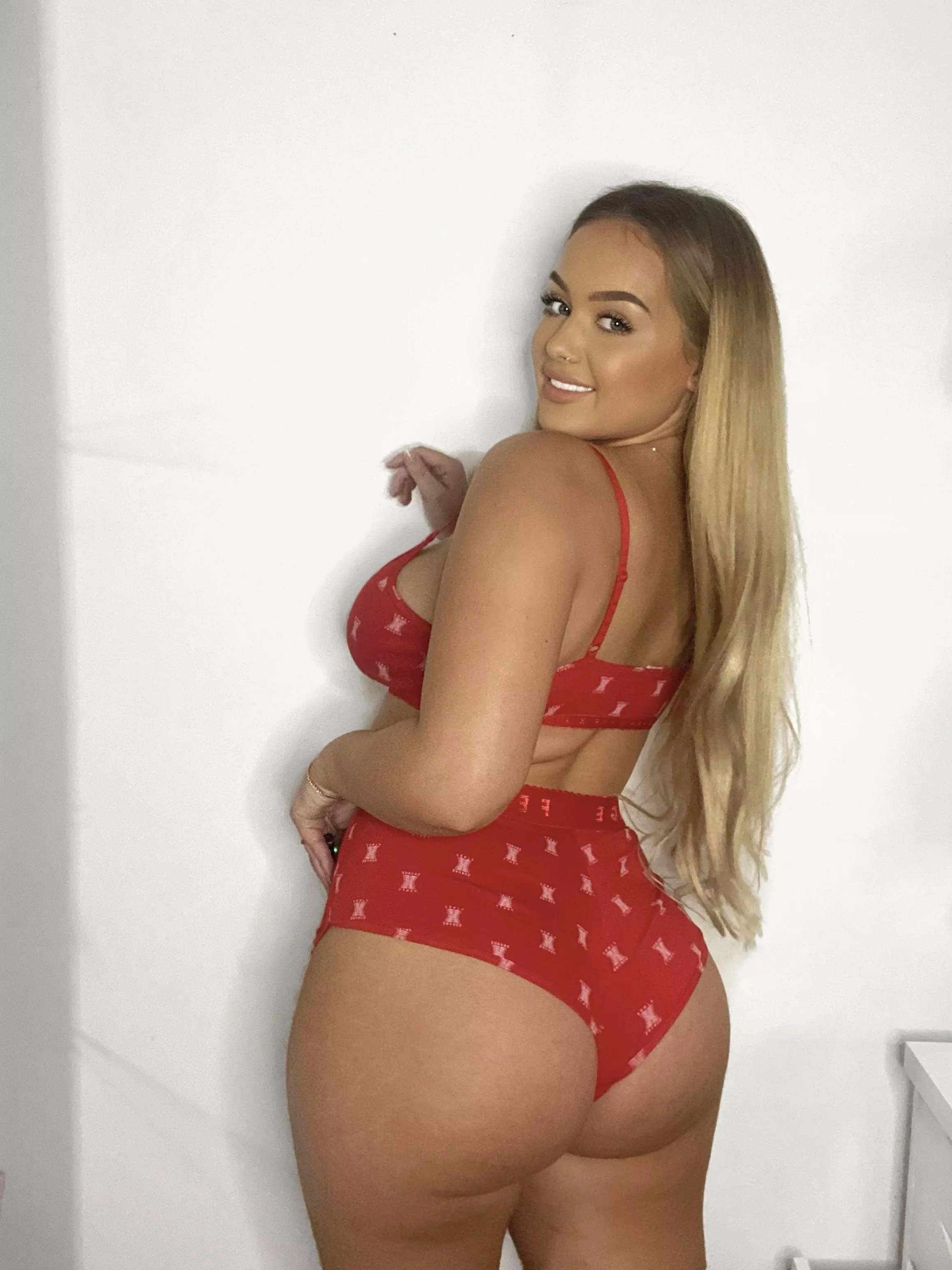 May I take a seat? posted by chloexonicole