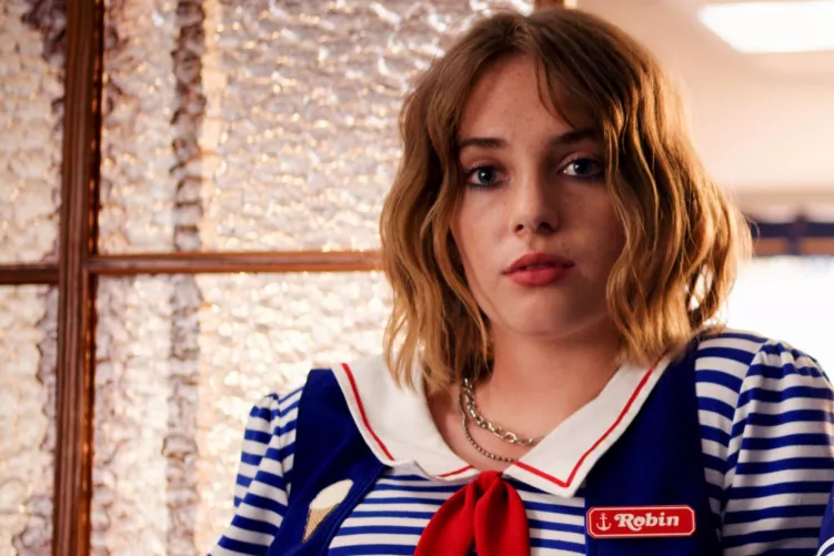 Maya Hawke in the outfit we all love by Own_Emphasis_3195