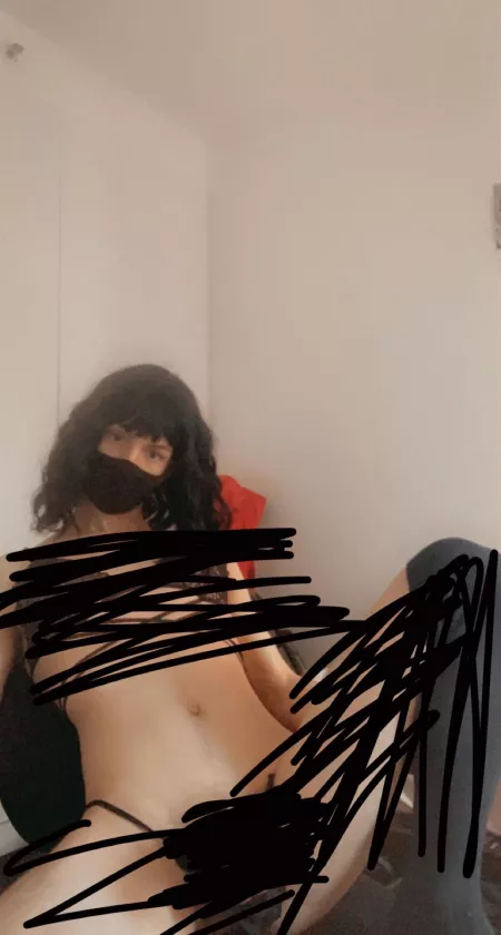 Maybe if you beg me in my DMs u get to see my tights by Bethnextdoor