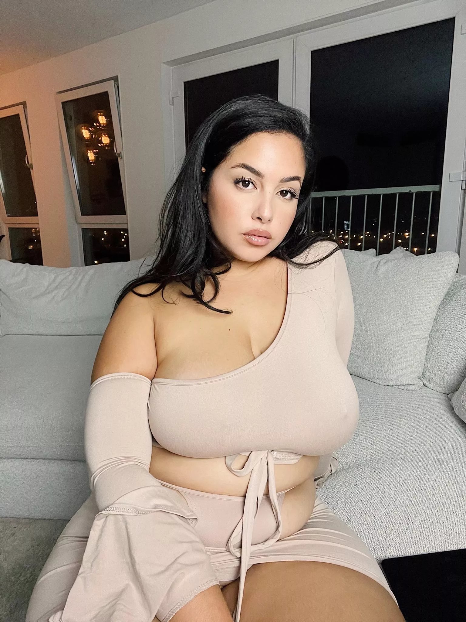 Maybe if you’d take me out to dinner I’ll let you see what’s underneath posted by MoroccanZina