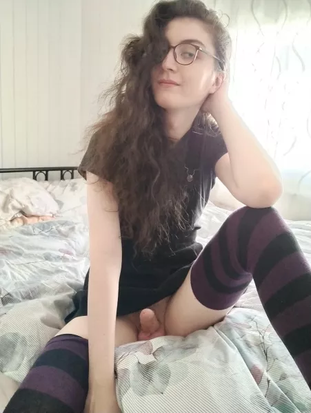 Maybe I'll wear it out like this. by athornyrosie