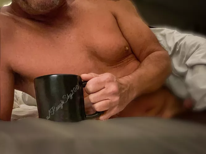 (M)aybe we can just stay right here today? by RoughSky200