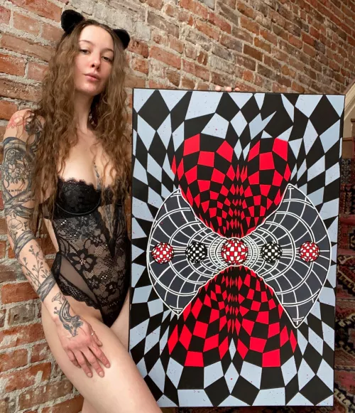 me and my artwork! enjoy! [F22] by tattootrippy