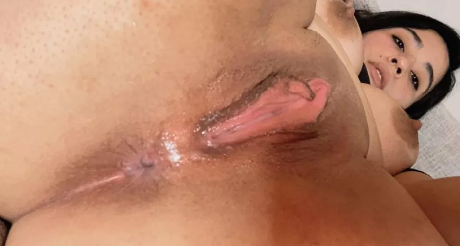 me and my holes are ready 😳 by andreeagrey