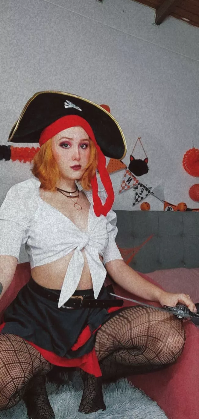 Me as a sexy Redhead pirate 😈🏴‍☠️ posted by petitecamgirl