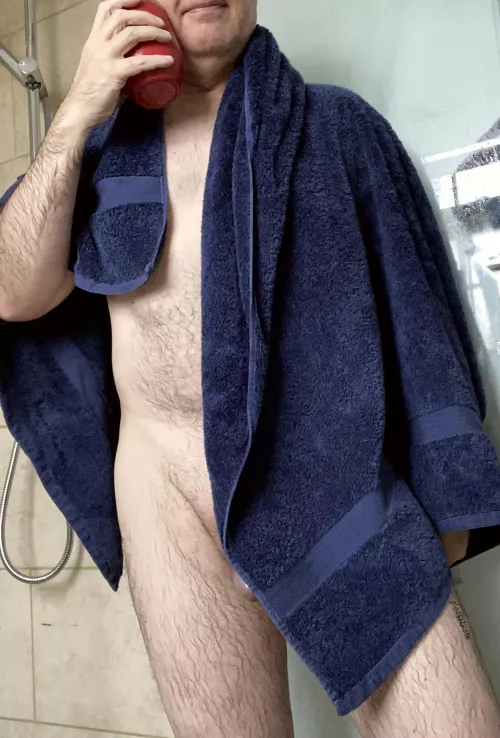 Me, coffee and showers - best of friends by glacialnote