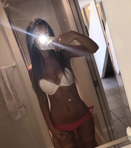 Me in a bikini 👙 by _sandpaperscissors_