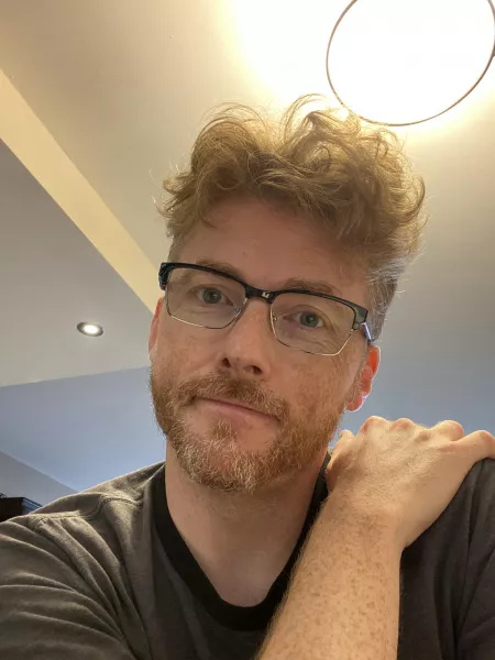 Me lookin’ all nerdy & stuff 🤓 by XML_76