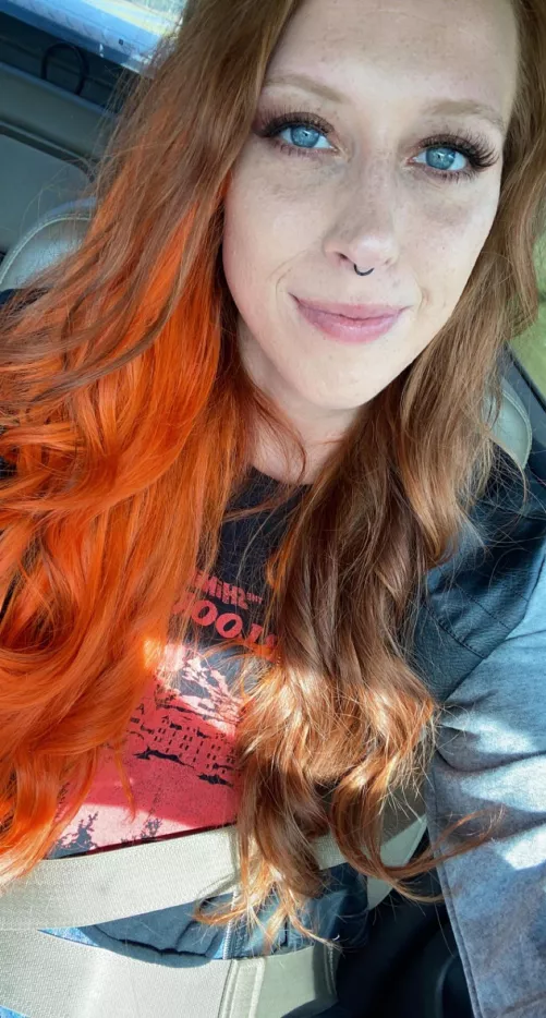 me & my face sprinkles 🖤✨🖤 by istayyawayyyX