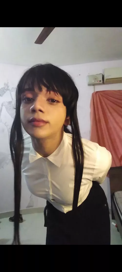 Me trying to cosplay by DATlonely