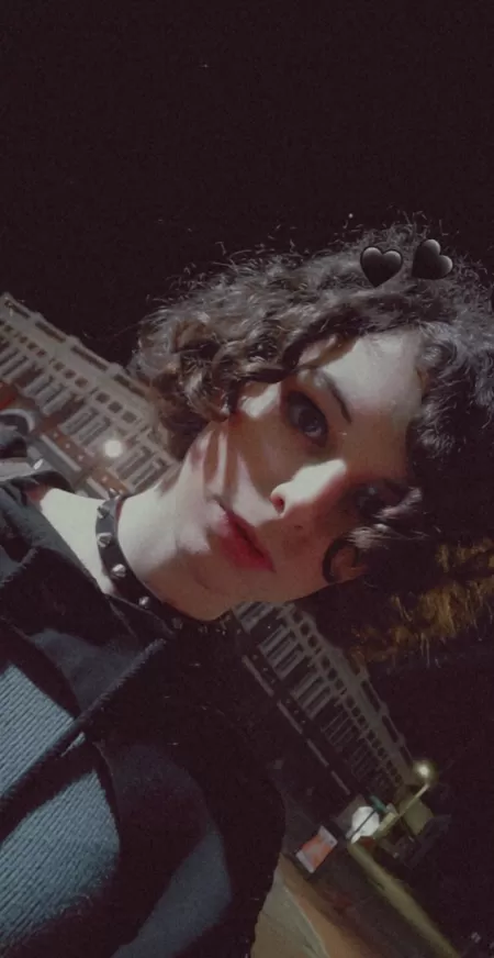 me, walkin aroun downtown at 3am 🌃 by soda-salad