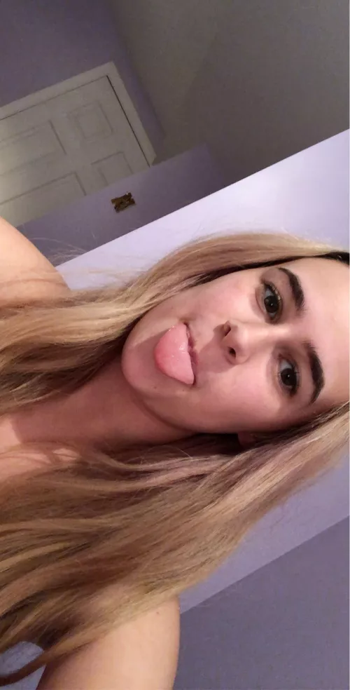 Me with my :p face ! [21F] by _sandpaperscissors_