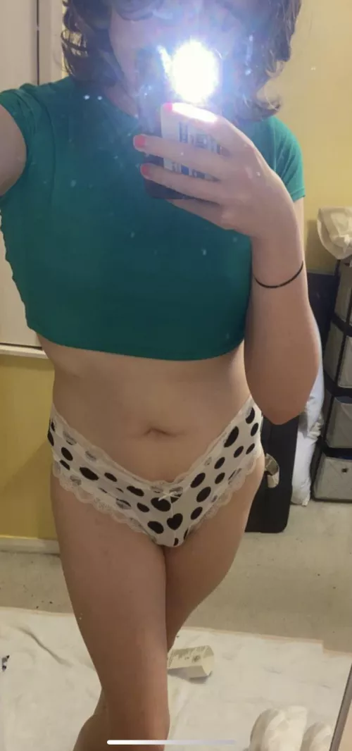 mean, dominant men who will treat me like trash - to the front😍 by SapphireBlueScotland