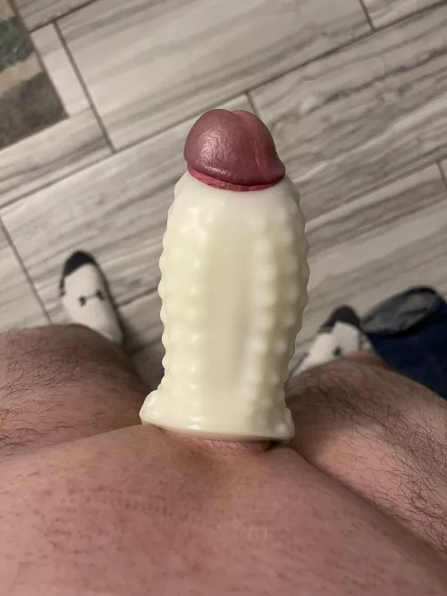 Medium crackers sheath is a nice fit. Got this on a drop finally by usernameisyourname