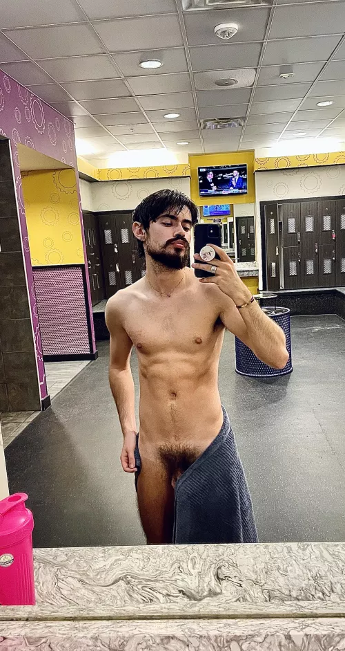 Meet me at the gym or in the shower? The choice is yours (; by and_I_oop333_