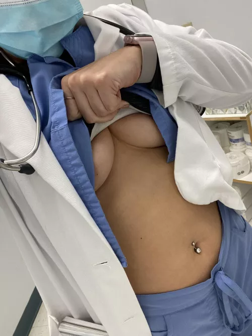 Meet me in the bathroom real quick?? by ameliaxrae