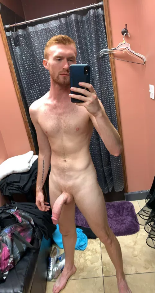 meet me in the changing room 😏 by HungGingerTX