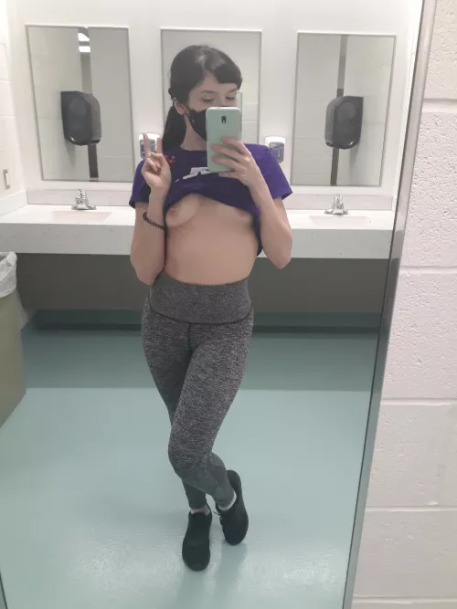 Meet me in the locker room 😉