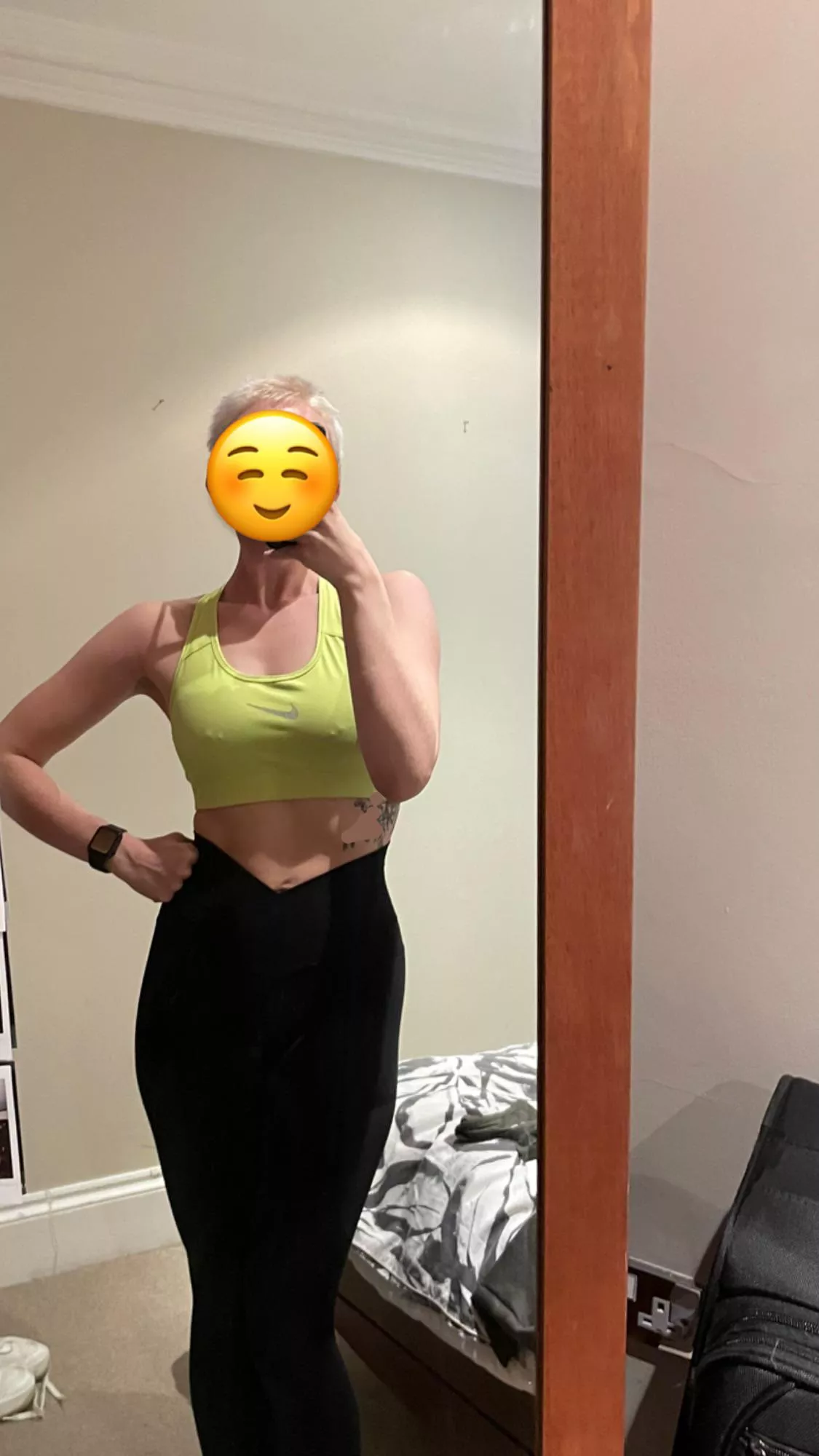 meet me @ the gym babe posted by bzzdbb