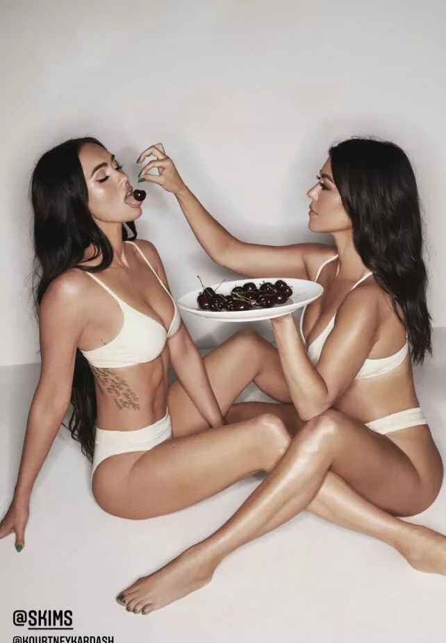 Megan Fox and Kourtney Kardashian posted by cor0094