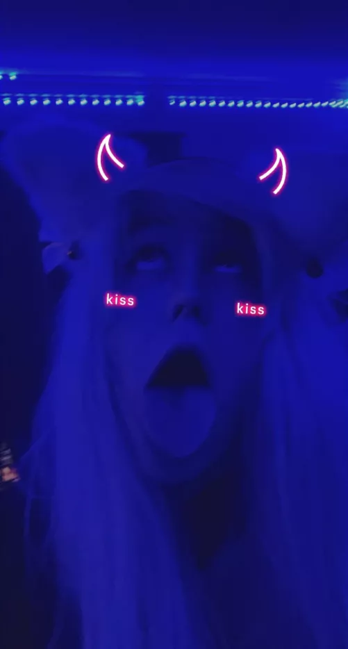 Meow 😉 by KynnetheKind