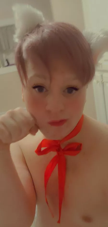 Meow by Hedgehoggu_otaku31