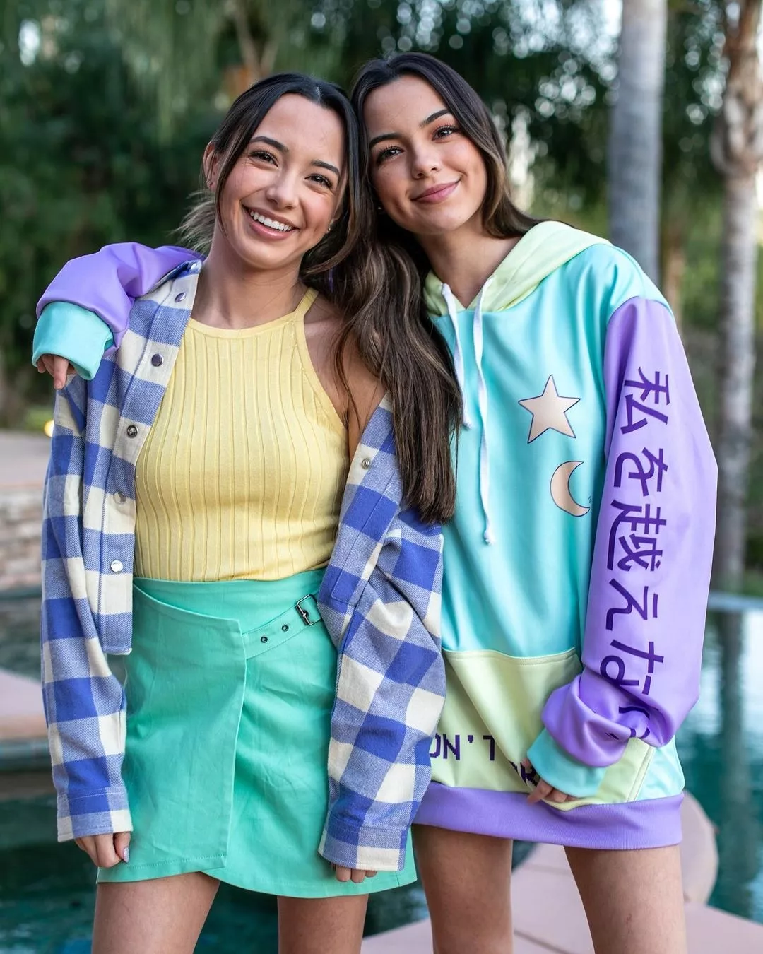 Merrell Twins posted by FuzzyDunloppin