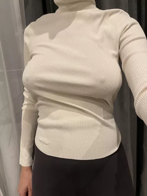 Merry braless Christmas 🎄🎄 by Arianadelbosco