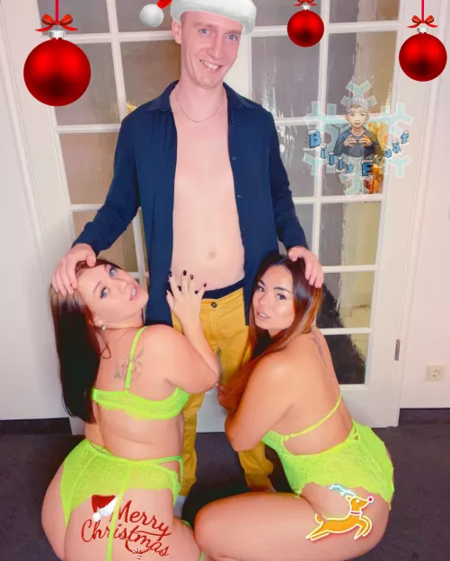 Merry Christmas everyone 🎅 I also got a little present for you! Get my OnlyFans now with 25% OFF and my VIP OF 10% 🎁 *Daily Bi content - solo/couple/group videos - customs - full length porn and more 😱 by Billy_Frost_OnlyFans