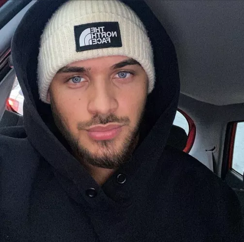 Merry Christmas 🎅 guys. Have a good one by SomeDumSurvivour