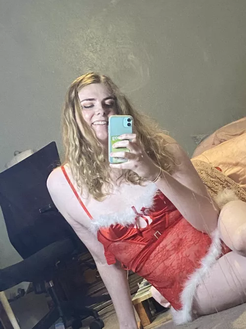 Merry Christmas!!! I got a surprise for you! by TSScarletMoon