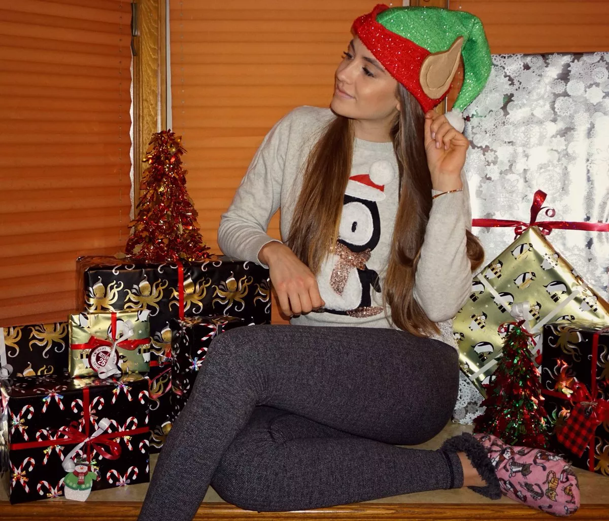 Merry Christmas posted by FeministBaller