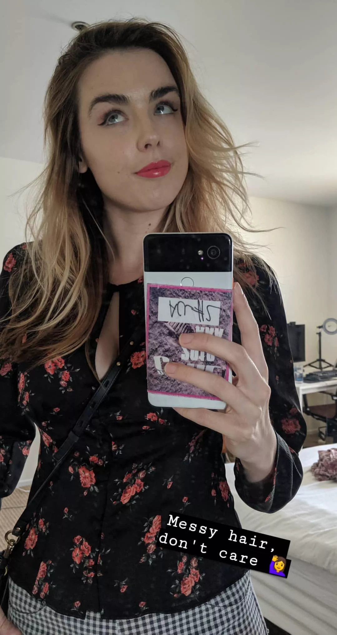 Messy hair posted by aarxone